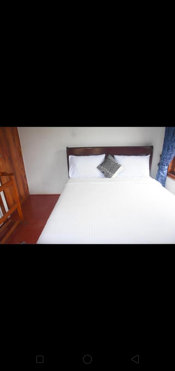 Bed and Breakfast The Train View à Nuwara Eliya Extérieur photo